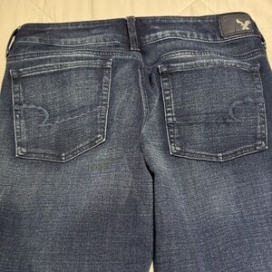 American Eagle Outfitters Women's Dark Blue Distressed Skinny Cropped Jeans